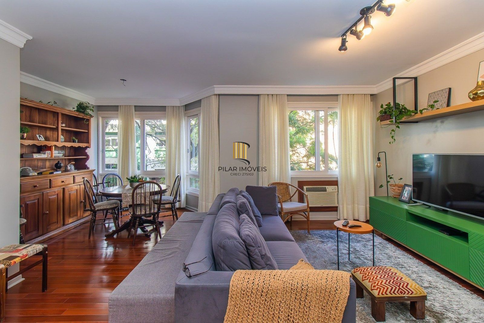 Amplo Apartamento de 127m² com 3 Dormitórios e 2 vagas