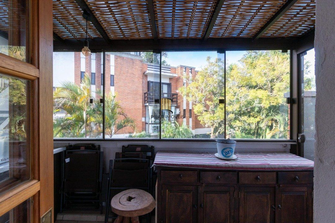 Cobertura para Venda - 234.17m², 3 dormitórios, sendo 1 suites, 2 vagas - Cristal