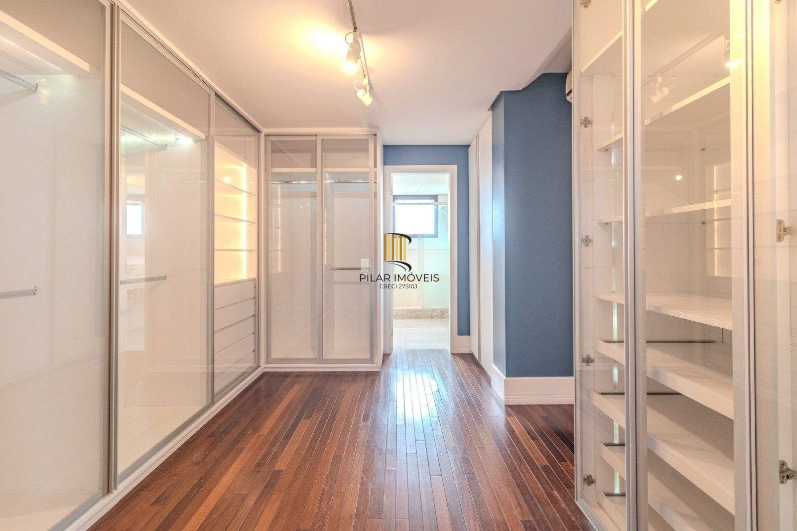Alto Padrão no TERRAZAS: 4 Suítes, 312m² e Vista Incrível para a Natureza