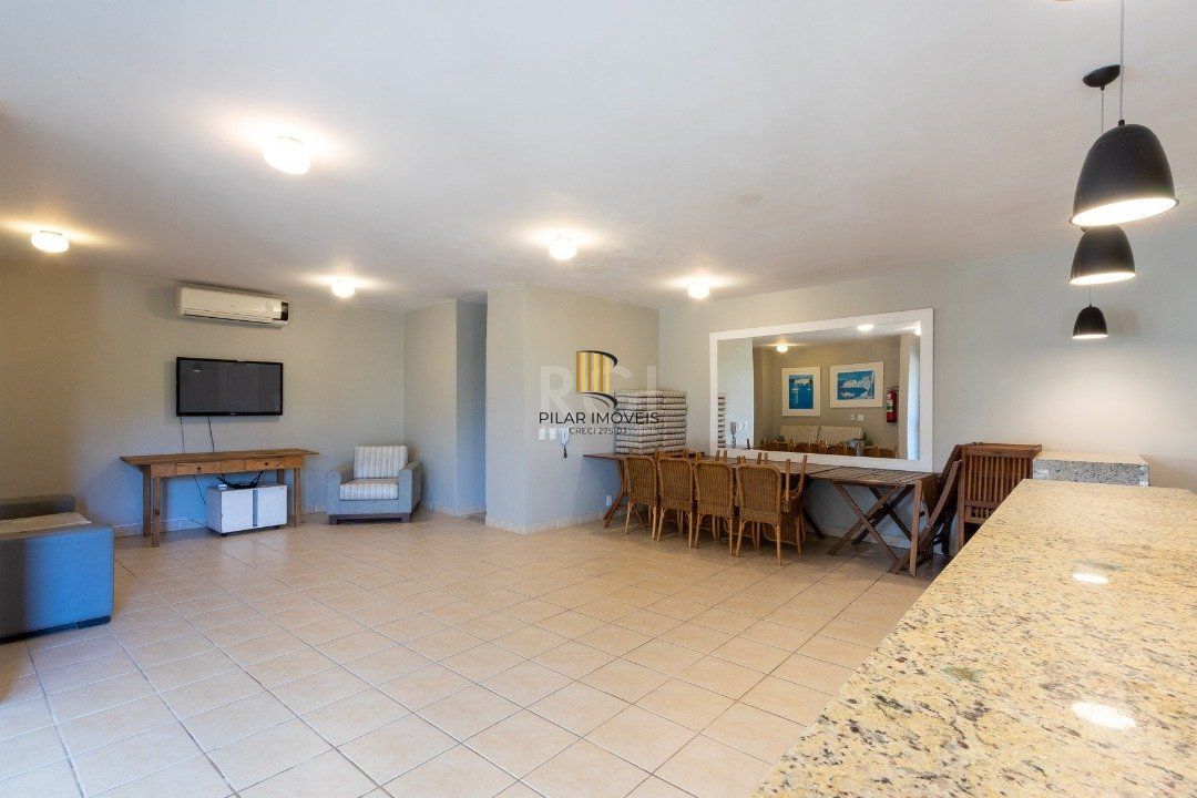 Casa Condominio para Venda - 245.29m², 3 dormitórios, sendo 1 suites, 2 vagas - Pedra Redonda