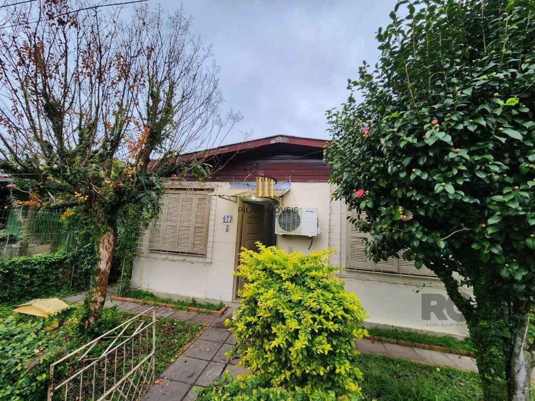 Casa de Condomínio 3 dormitórios no bairro Cristal