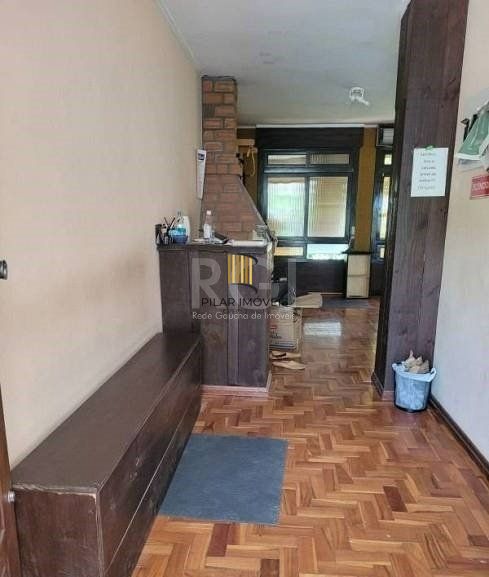 Casa Residencial ou comercial. Com 205 m²  de área útil, 3 dormitórios