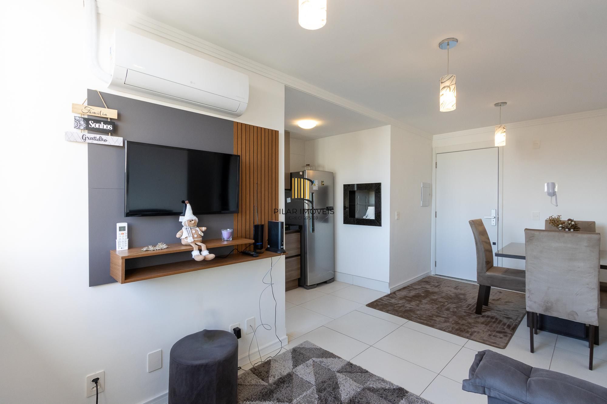 Apartamento 2 dormitórios no bairro Azenha