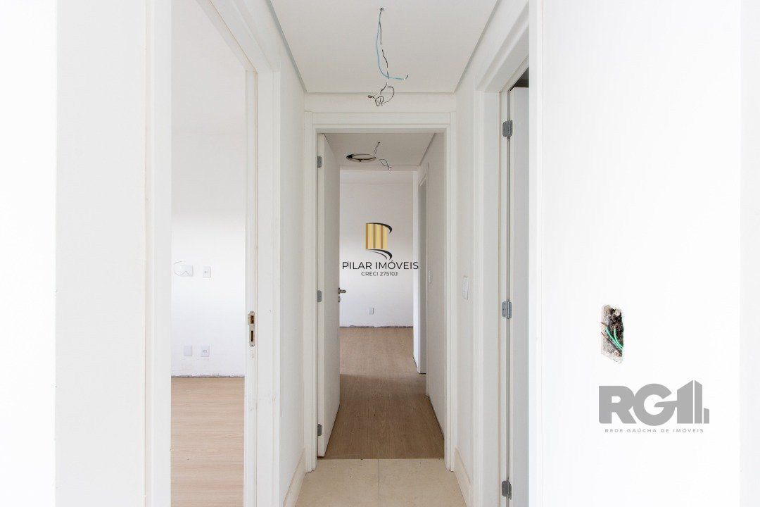 Apartamento para Venda - 71m², 2 dormitórios, sendo 1 suites, 2 vagas - Camaquã
