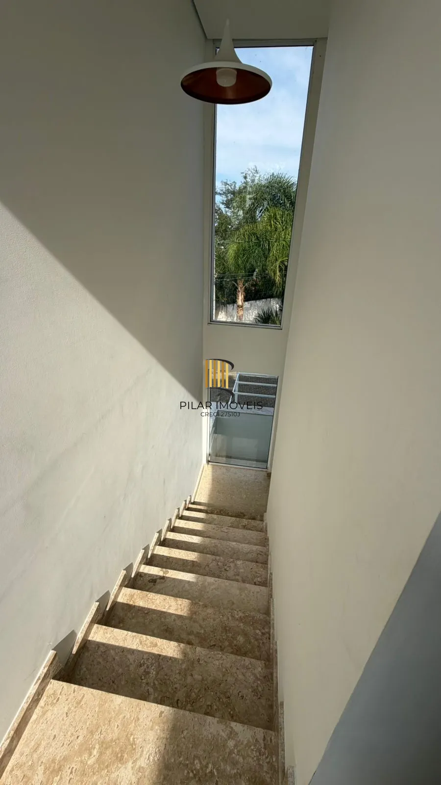 CASA TOTALMENTE MOBILIADA, 3 SUITE, 3 VAGAS - BAIRRO HIPICA