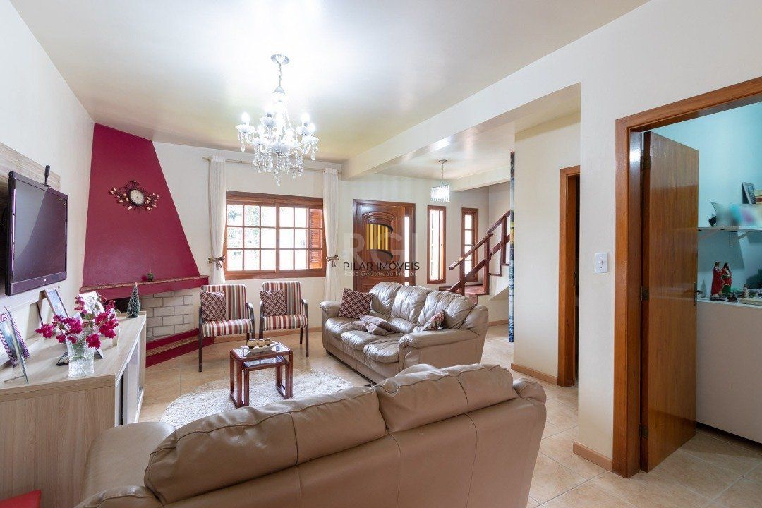 Casa para Venda - 192.18m², 3 dormitórios, sendo 1 suites, 2 vagas - Cristal
