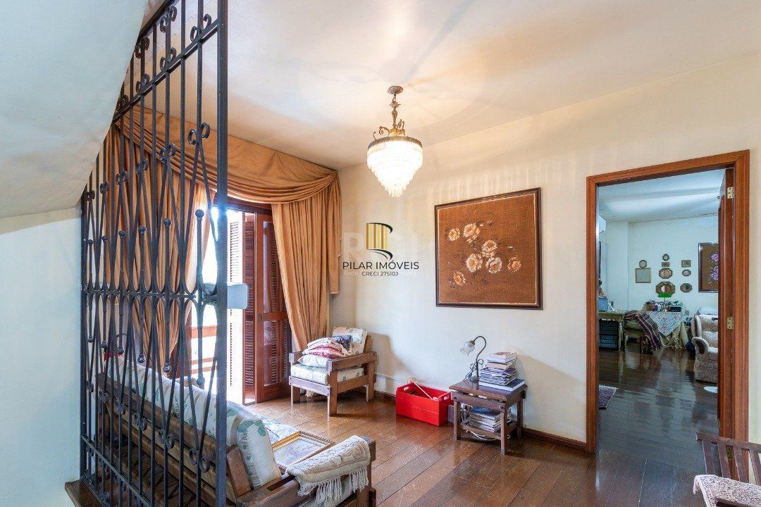 Casa Condominio para Venda - 386m², 3 dormitórios, sendo 2 suites, 2 vagas - Espirito Santo