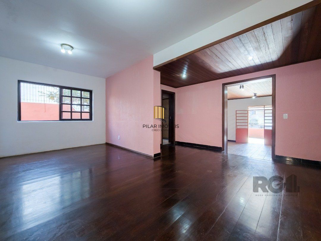 Casa 3 dormitórios no bairro Ipanema