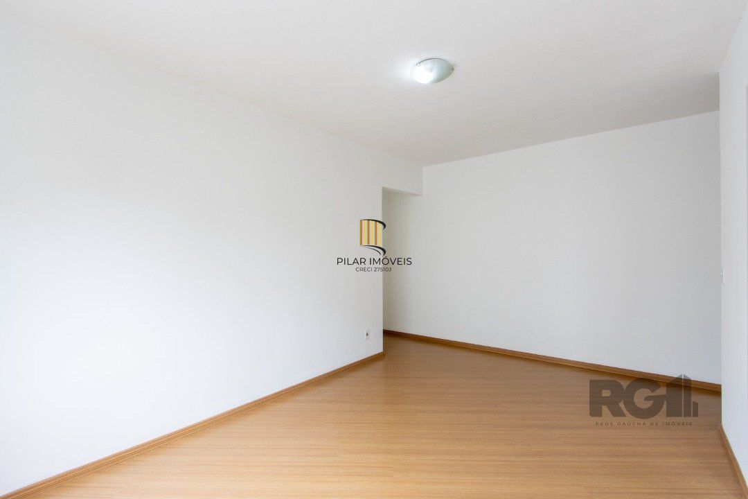 Apartamento de 2 dormitórios no Menino Deus.