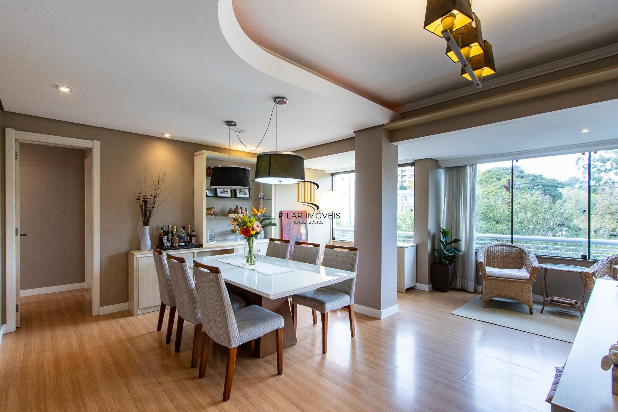 Apartamento 3 quartos, 139,64m² privativos, 2 vagas - Bairro Menino Deus