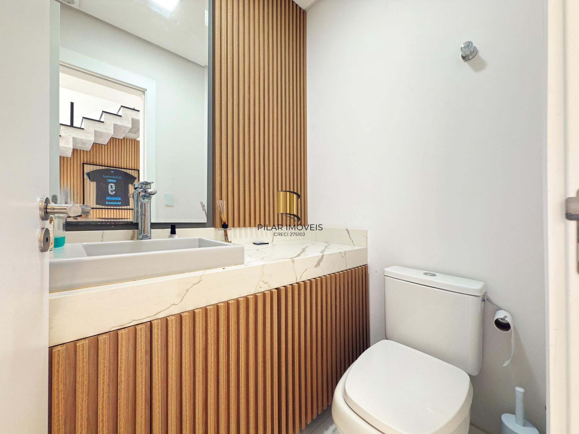 Casa de Condomínio 3 dormitórios no bairro Aberta dos Morros