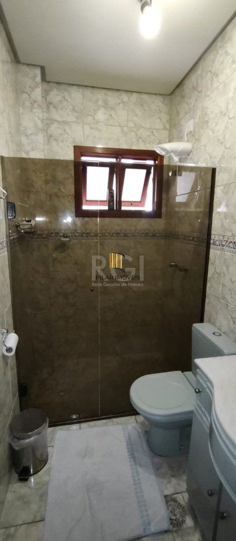 Casa para Venda - 180m², 4 dormitórios, sendo 1 suites, 3 vagas - Campo Novo