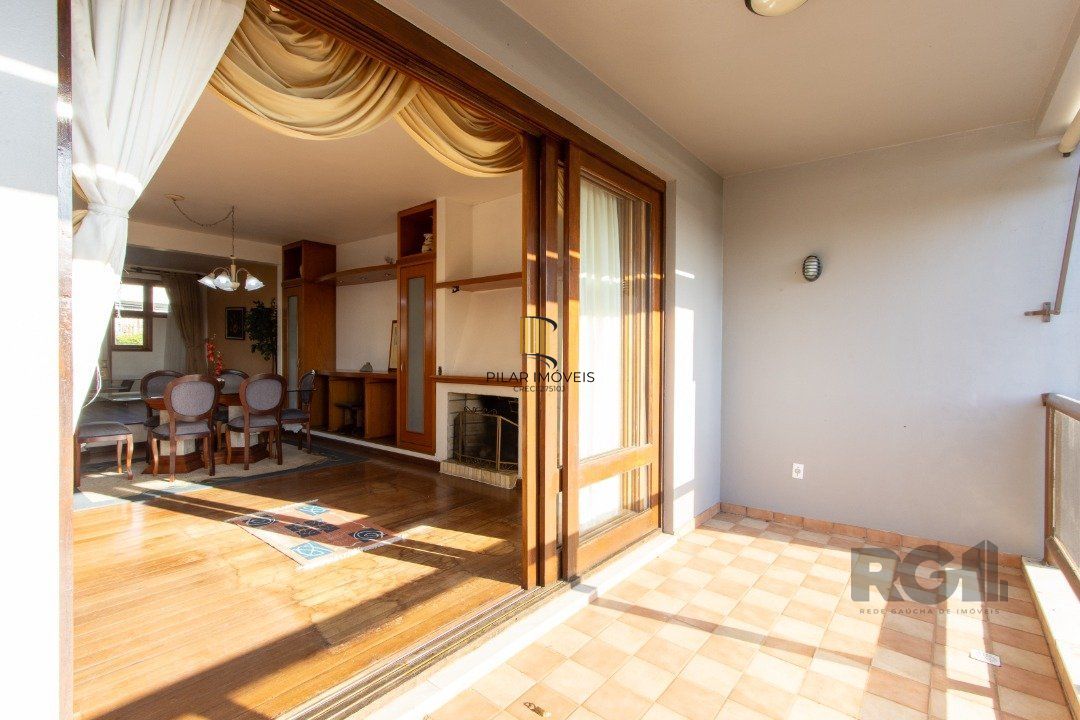 Casa 3 dormitórios no bairro Ipanema