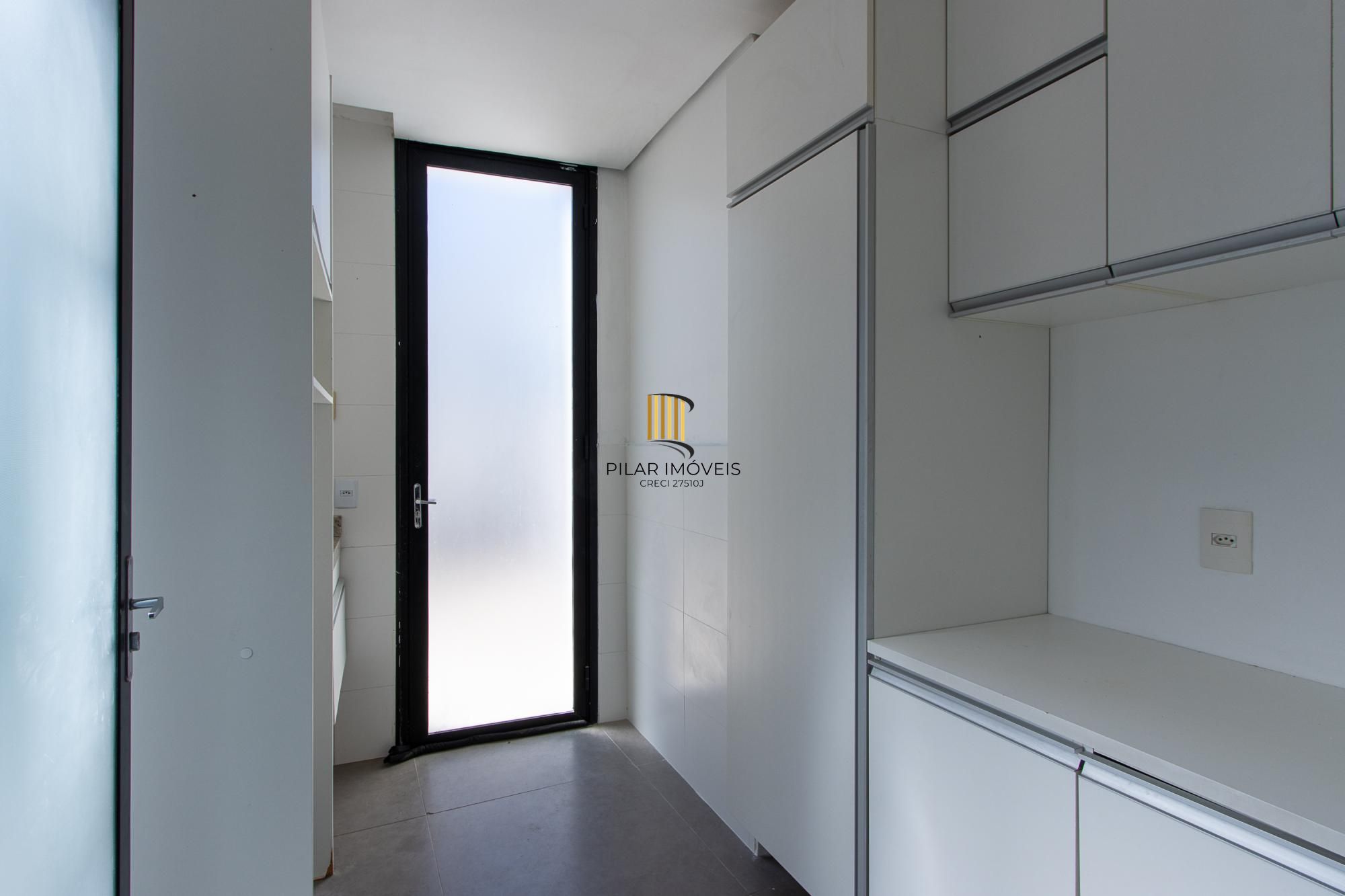 Casa Condominio - 240.35m², 3 dormitórios, sendo 1 suíte, 2 vagas - Lagos De Nova Ipanema