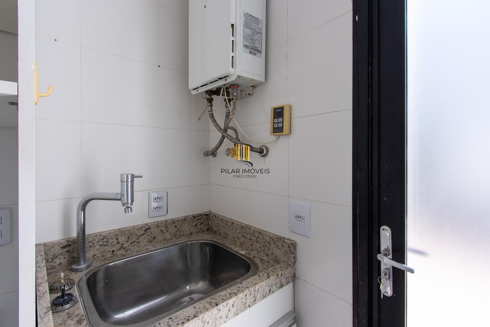 Casa Condominio - 240.35m², 3 dormitórios, sendo 1 suíte, 2 vagas - Lagos De Nova Ipanema