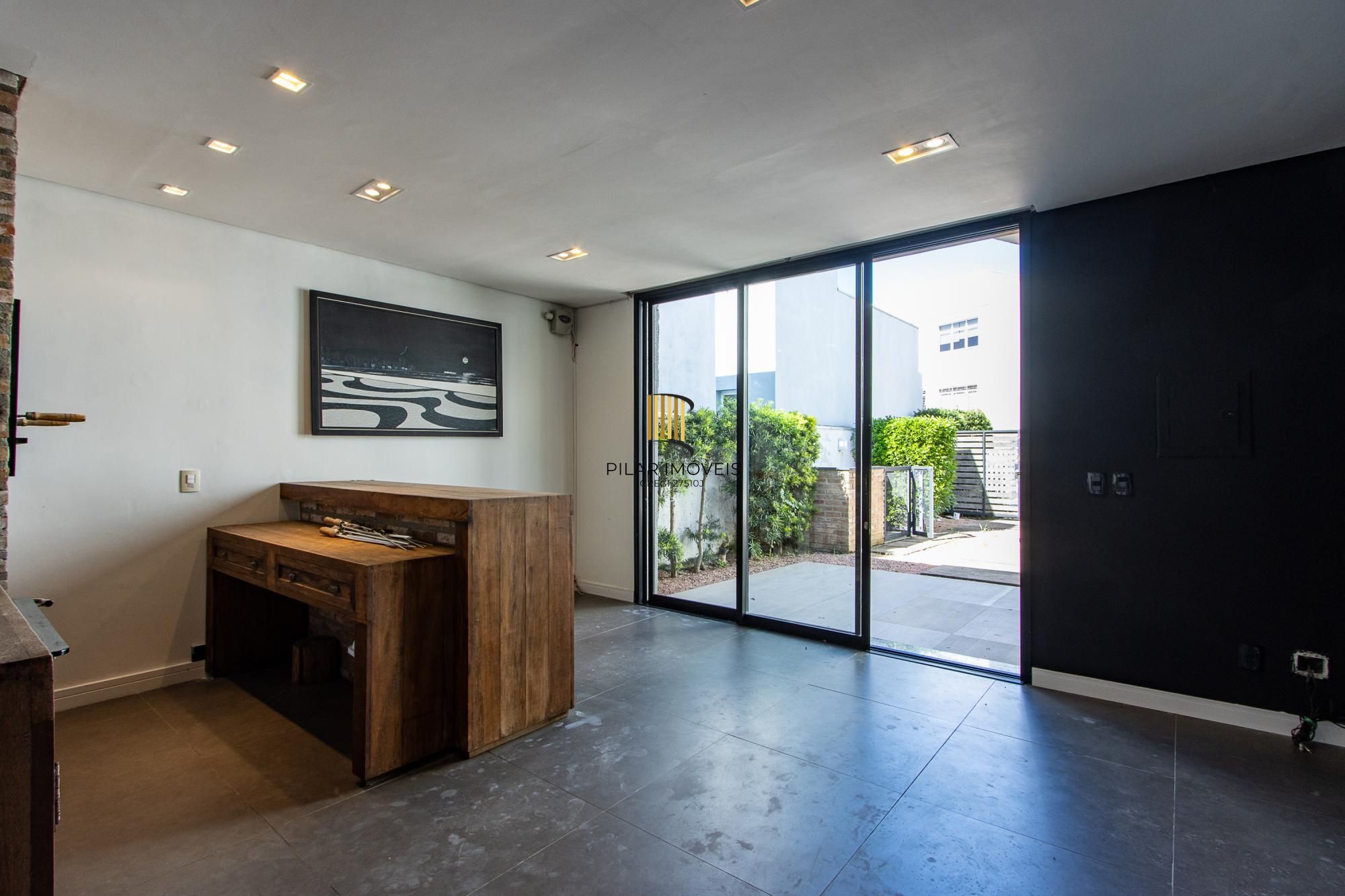 Casa Condominio - 240.35m², 3 dormitórios, sendo 1 suíte, 2 vagas - Lagos De Nova Ipanema