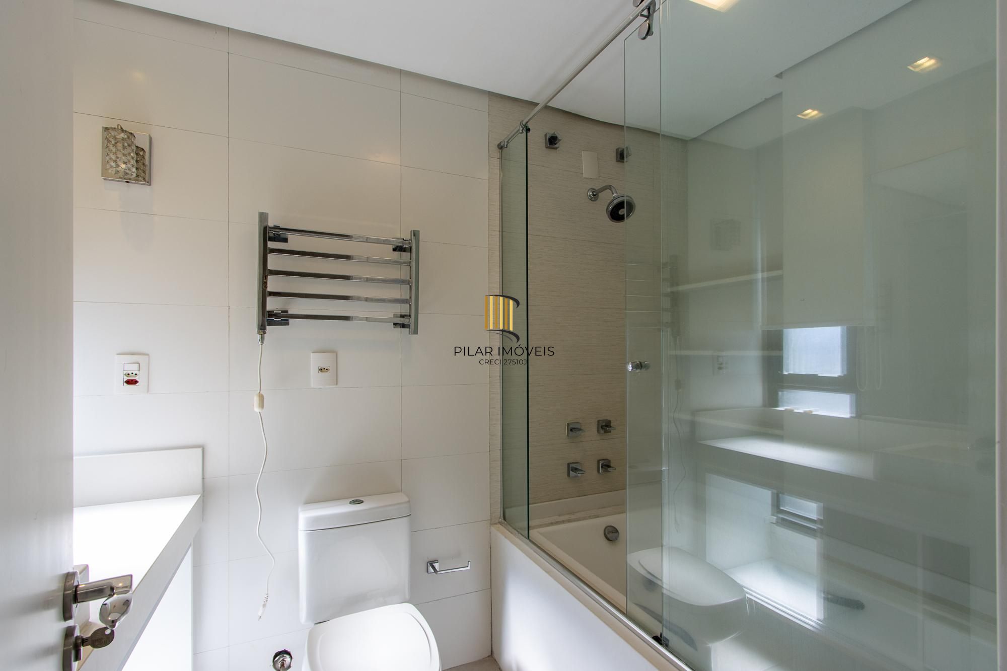 Casa Condominio - 240.35m², 3 dormitórios, sendo 1 suíte, 2 vagas - Lagos De Nova Ipanema