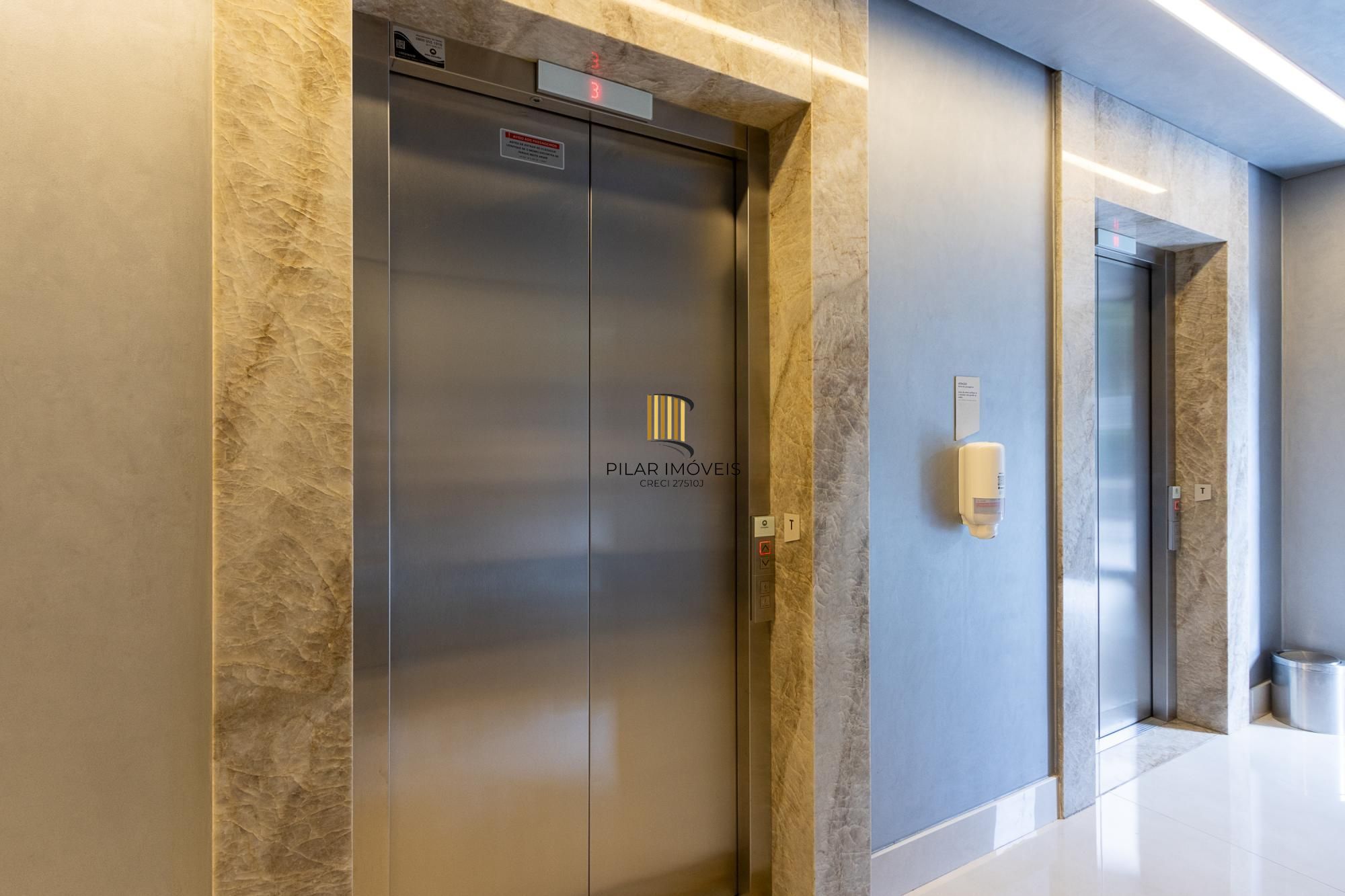 Apartamento 01 dormitório (suíte) no Bairro Petrópolis, 49m², 01 vaga e ótima localização!!!