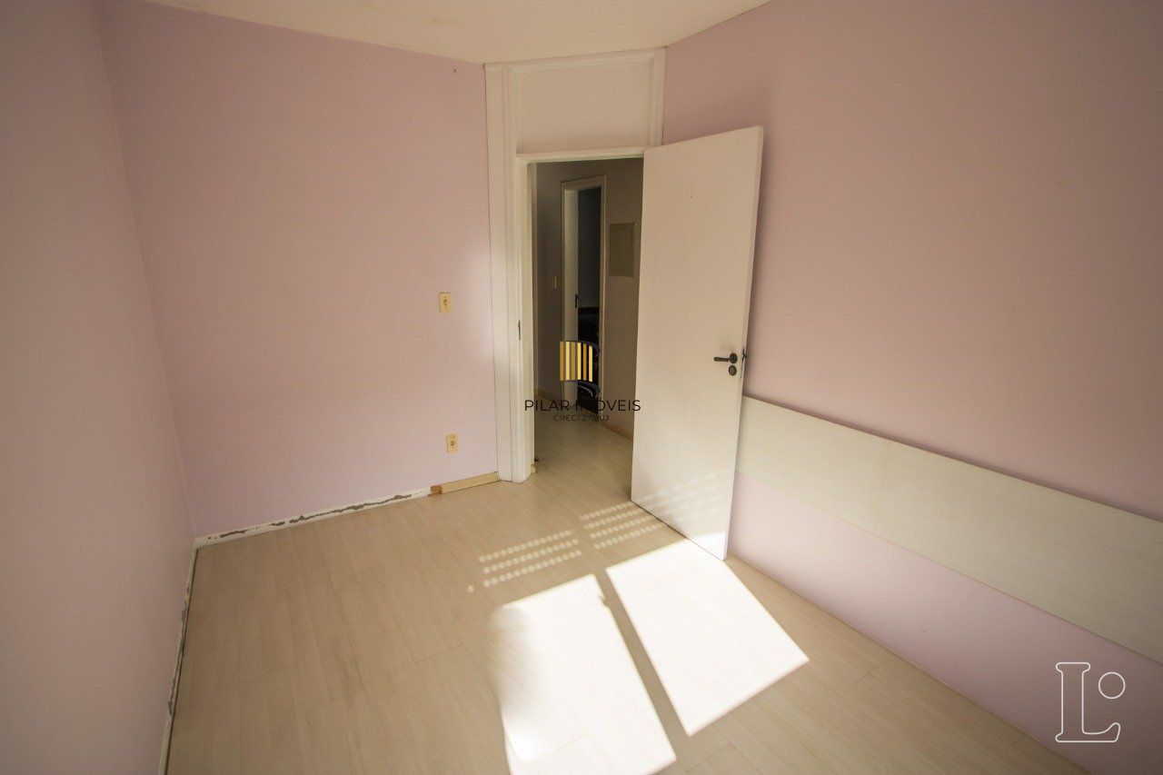 Excelente casa em condomínio fechado -Bairro Cristal