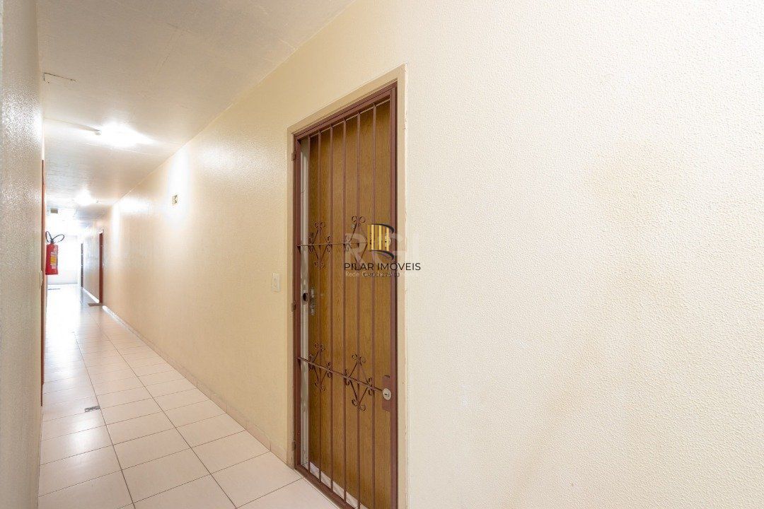 Excelente apartamento de um dormitório com box privativo coberto