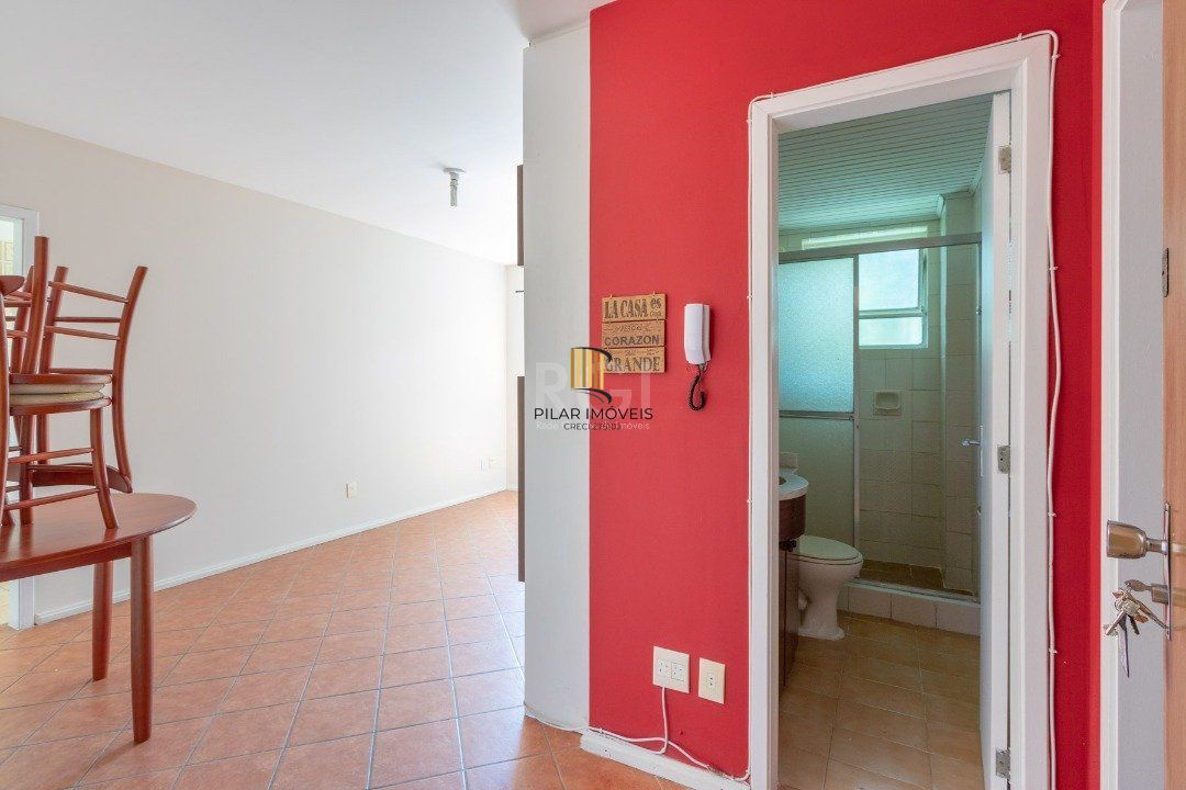 Excelente apartamento de um dormitório com box privativo coberto