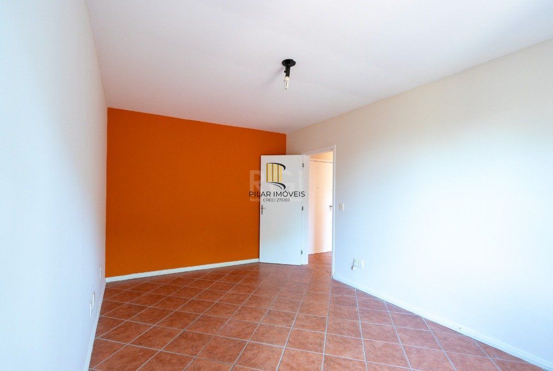 Excelente apartamento de um dormitório com box privativo coberto