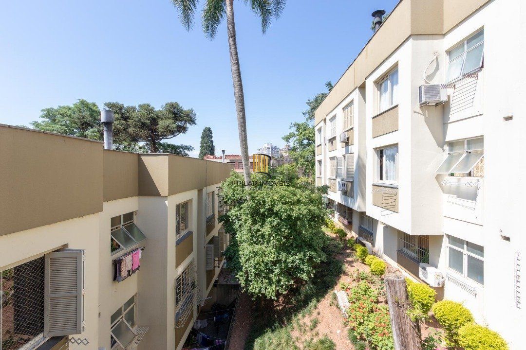 Excelente apartamento de um dormitório com box privativo coberto