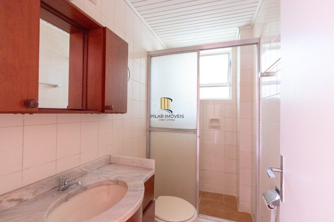 Excelente apartamento de um dormitório com box privativo coberto