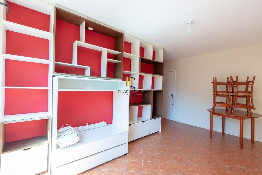 Excelente apartamento de um dormitório com box privativo coberto