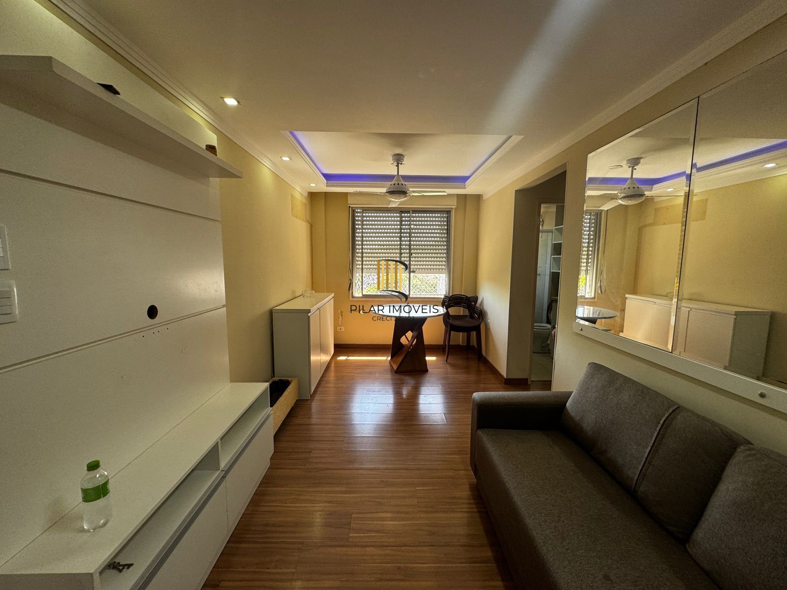 Apartamento 2 dormitórios semimobiliado no bairro Cristal - Pilar Imóveis