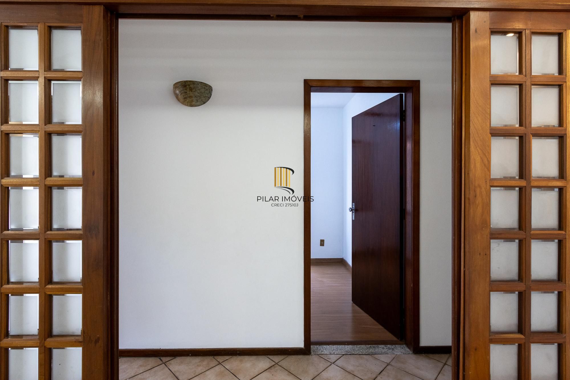 CASA RESIDENCIAL 04 DORMITÓRIOS | CAVALHADA