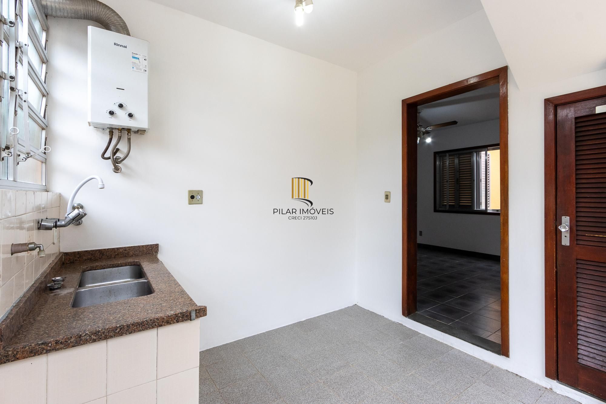 CASA RESIDENCIAL 04 DORMITÓRIOS | CAVALHADA