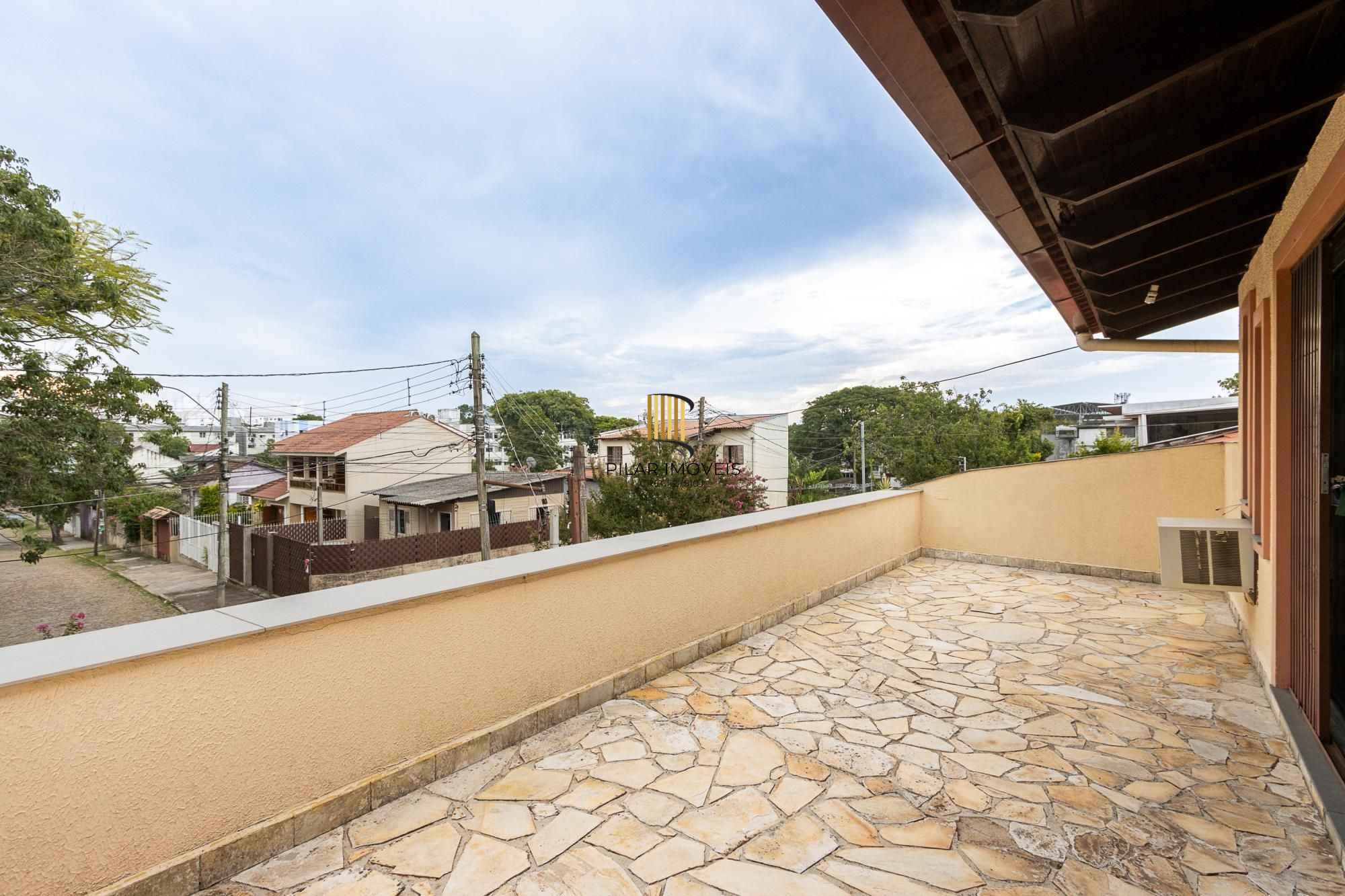 CASA RESIDENCIAL 04 DORMITÓRIOS | CAVALHADA