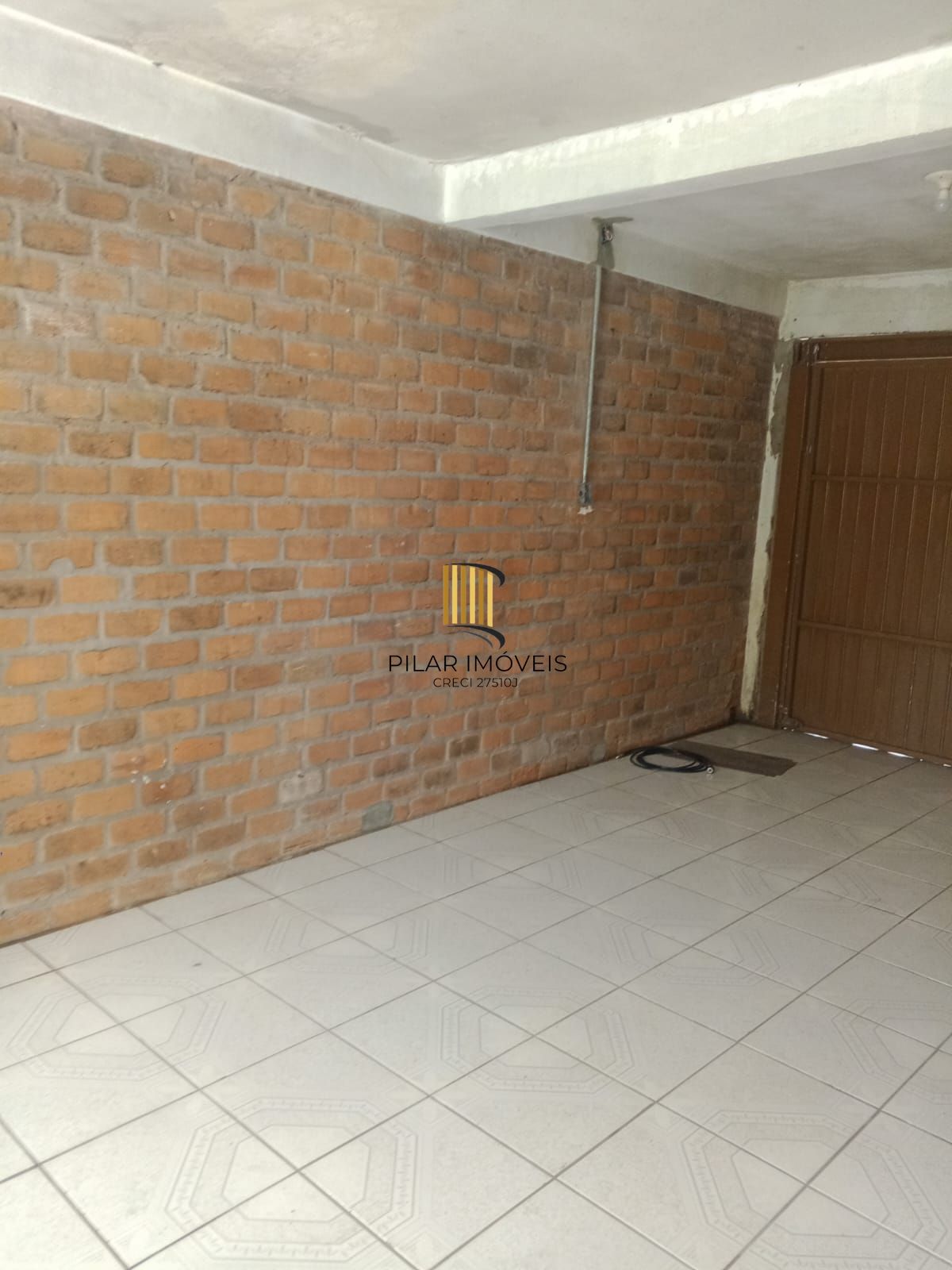 Casa ampla com dois dormitórios