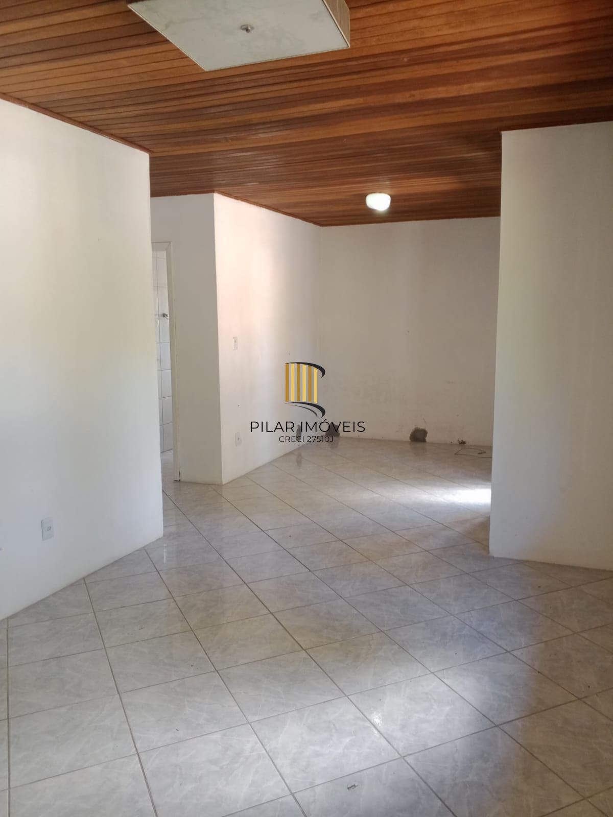 Casa ampla com dois dormitórios