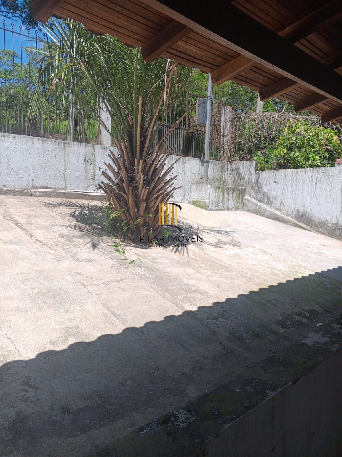 Casa ampla com dois dormitórios