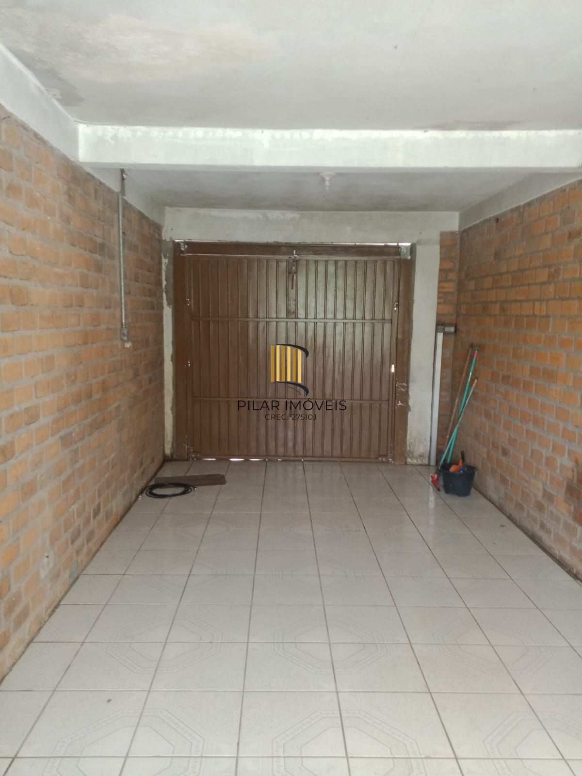 Casa ampla com dois dormitórios