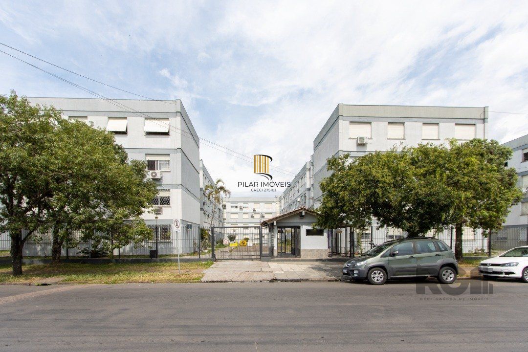 Apartamento de 3 quartos reformado, 1 banheiro - Bairro Camaquã.