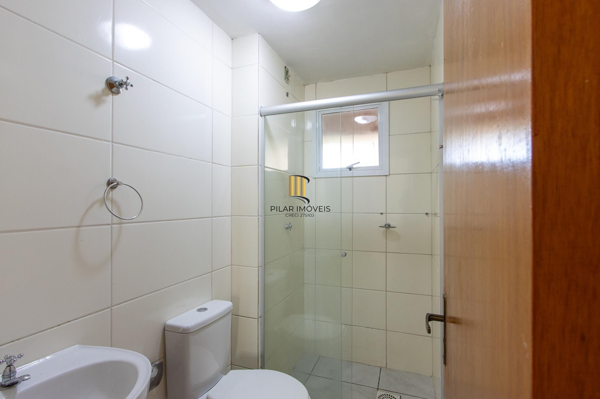 Casa residencial em condominio fechado para locação no bairro Hípica