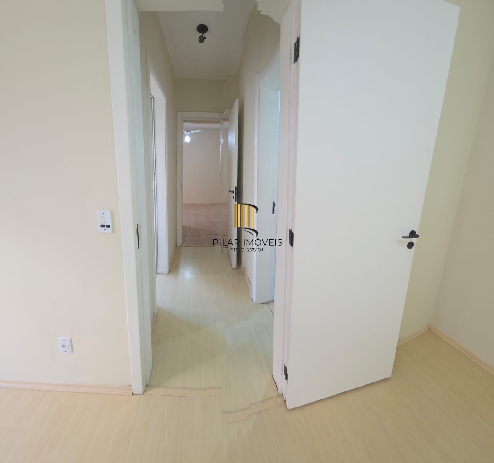 Apartamento 2 dormitórios no bairro Tristeza