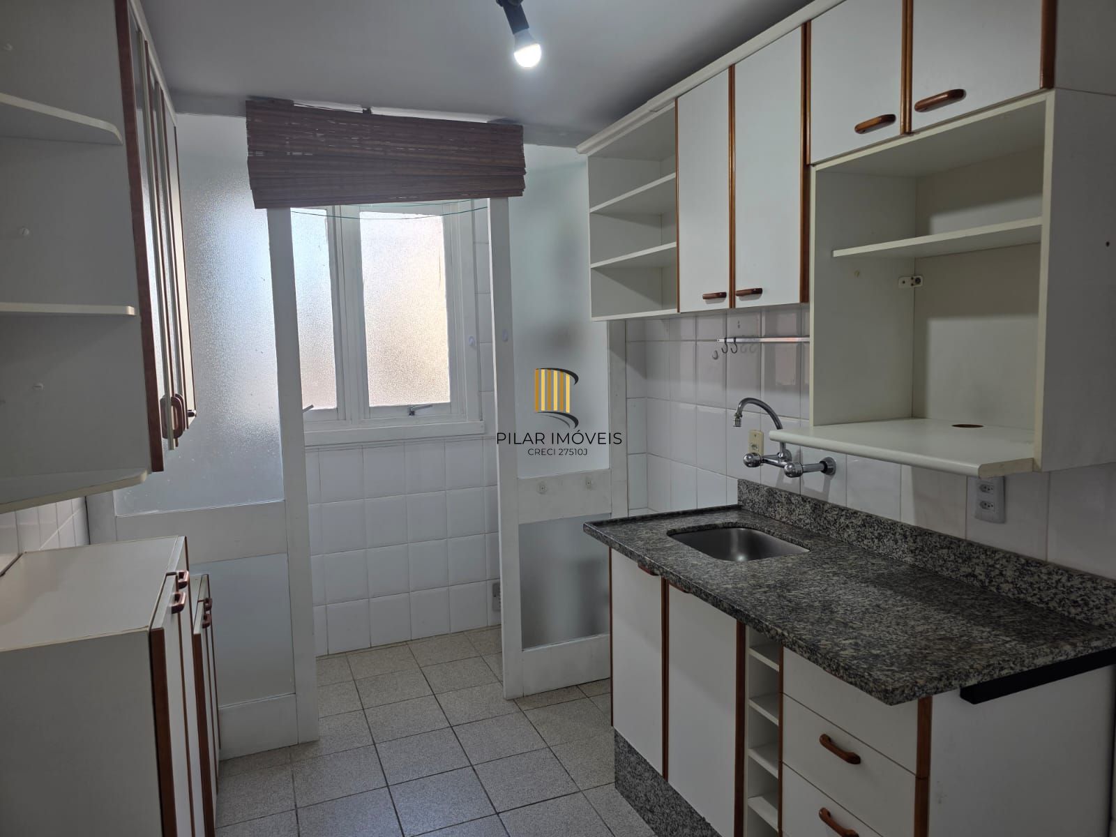 Apartamento 2 dormitórios no bairro Tristeza