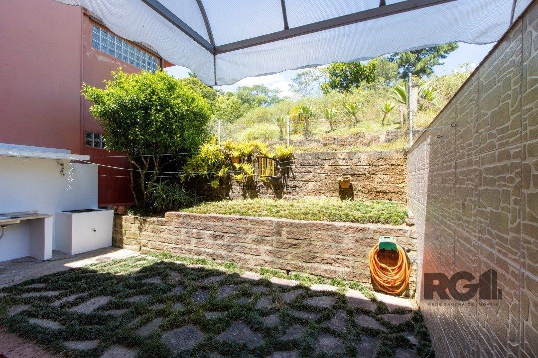 Casa de Condomínio 3 dormitórios no bairro Tristeza