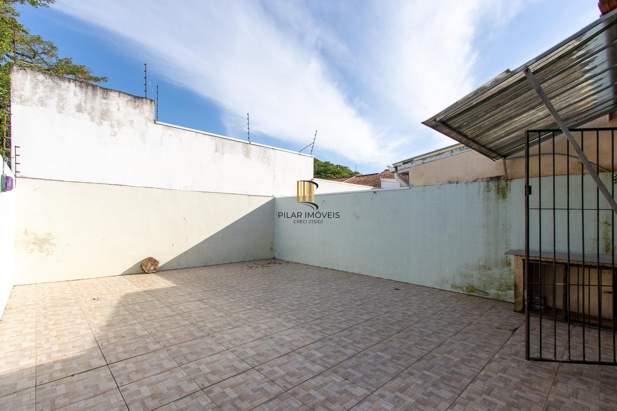 Casa residencial em excelente localização