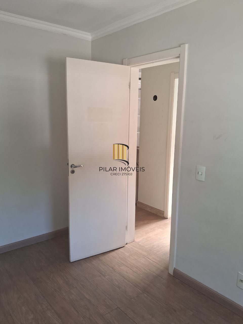Apartamento de 2 dormitórios, semi mobiliado, com excelente infraestrutura!