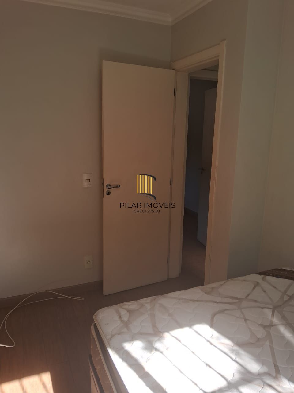 Apartamento de 2 dormitórios, semi mobiliado, com excelente infraestrutura!