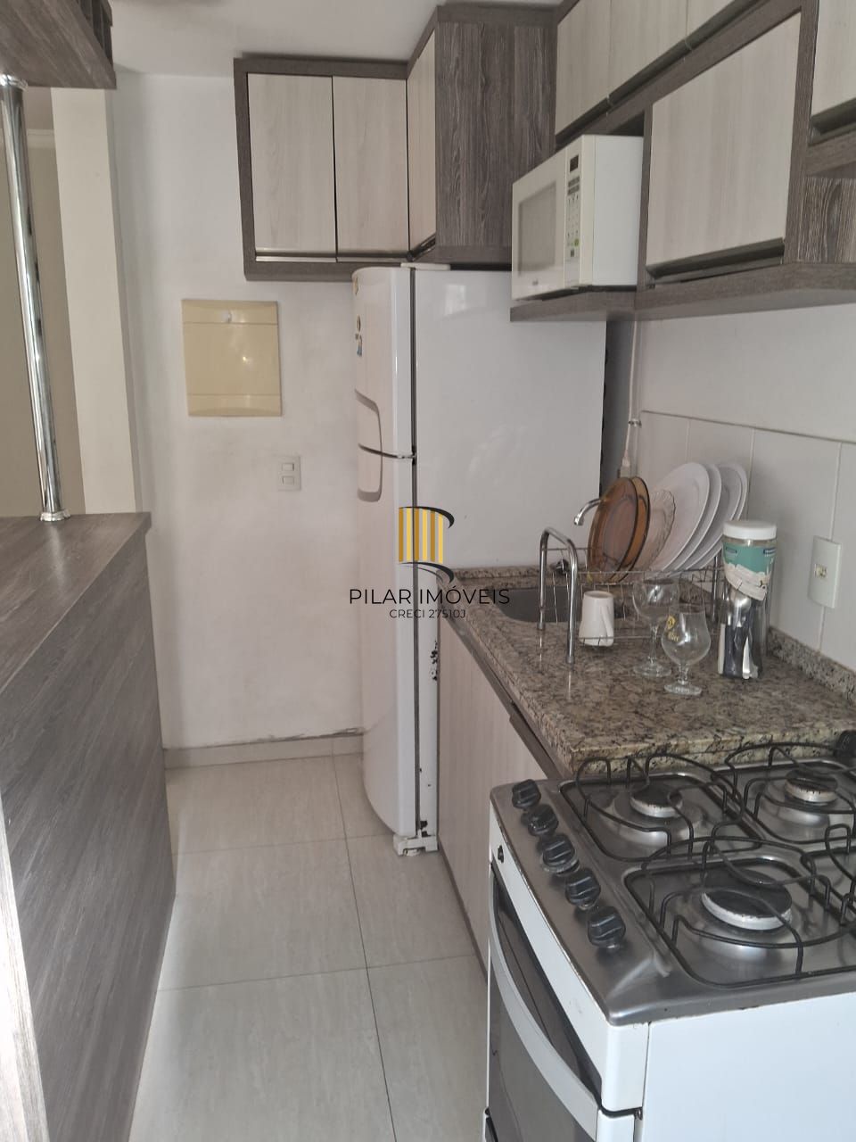 Apartamento de 2 dormitórios, semi mobiliado, com excelente infraestrutura!