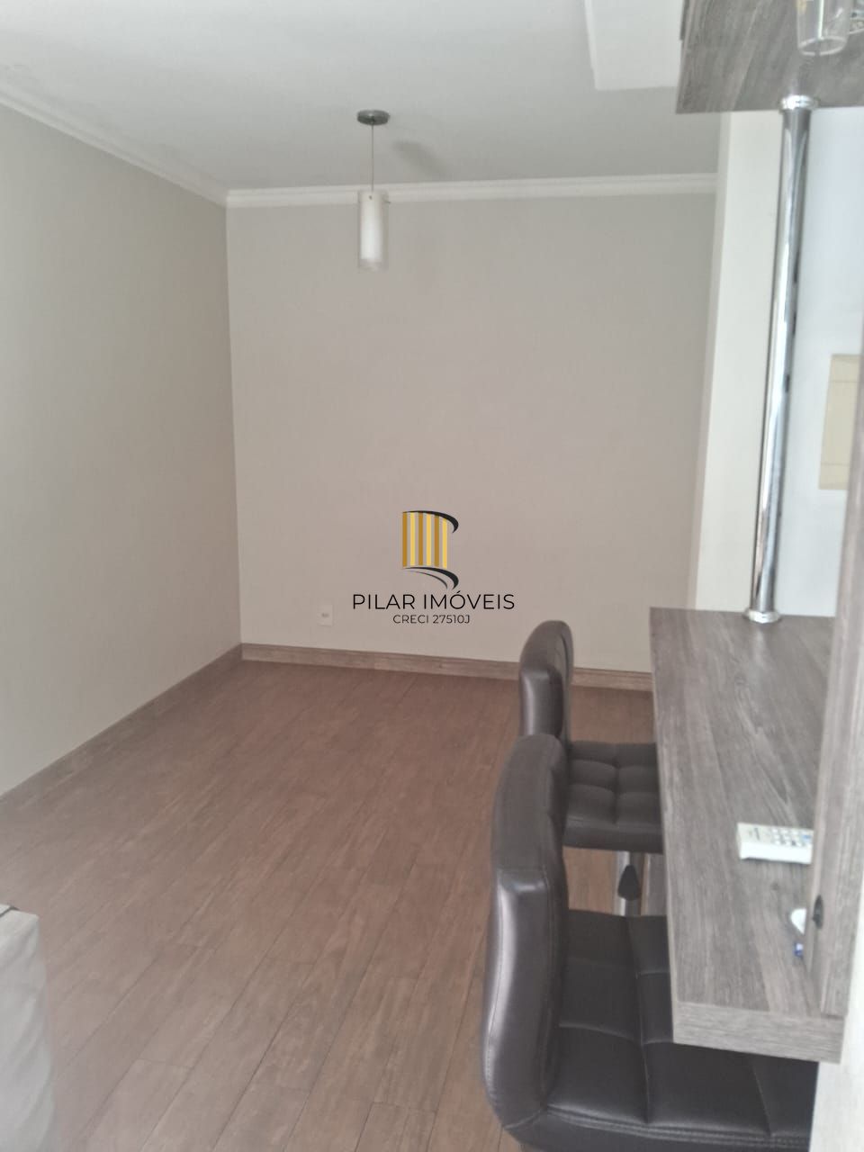 Apartamento de 2 dormitórios, semi mobiliado, com excelente infraestrutura!