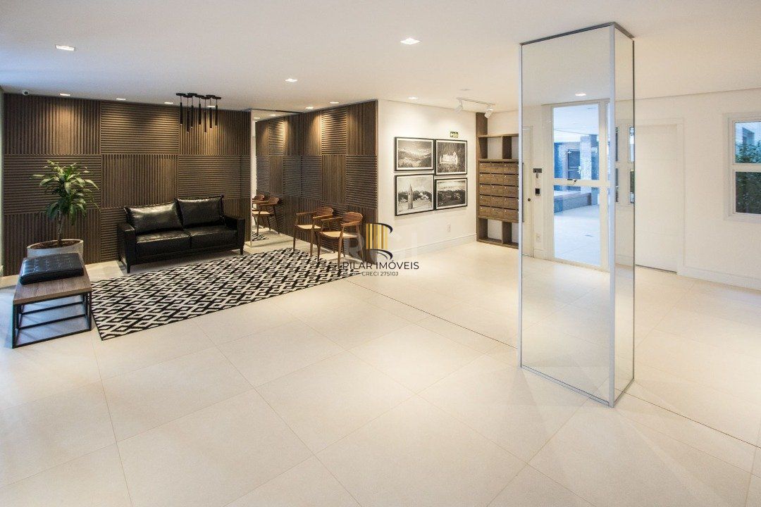 **Apartamento de 3 Quartos com 2 Suítes e 2 Vagas de Garagem na Tristeza, Porto Alegre, RS**