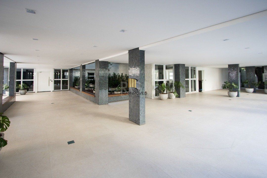 **Apartamento de 3 Quartos com 2 Suítes e 2 Vagas de Garagem na Tristeza, Porto Alegre, RS**