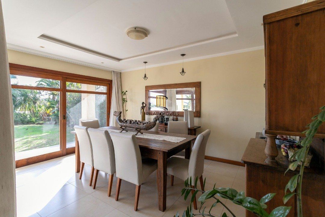 Casa Condominio para Venda - 670m², 5 dormitórios, sendo 5 suites, 4 vagas - Terra Ville